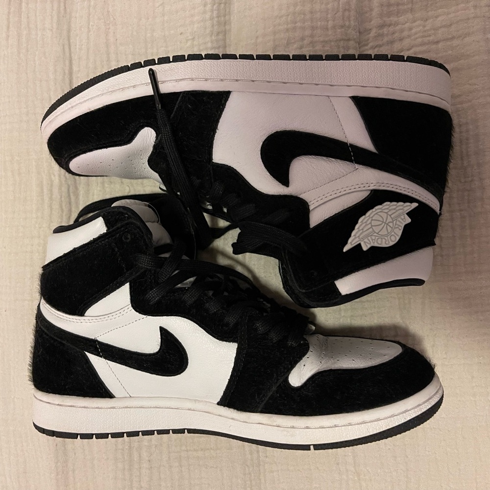 Jordan 1 Retro High Twist (Women’s US 9) Pandas